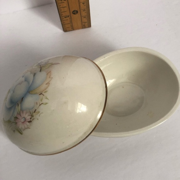 Sadler egg shape trinket box - Picture 5 of 5